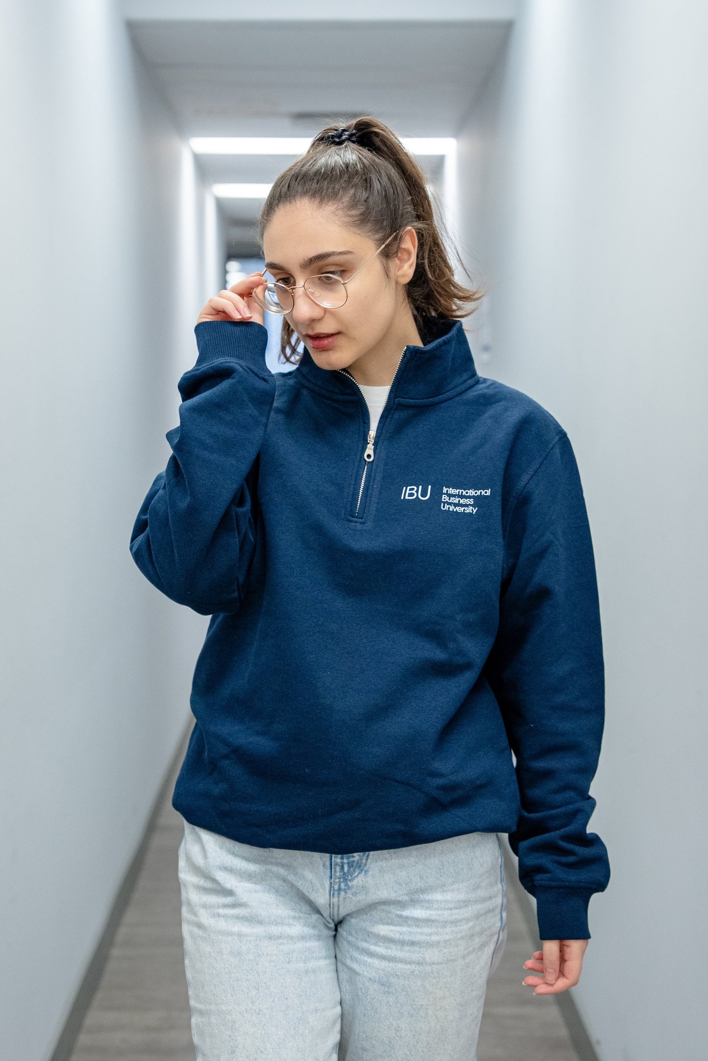 IBU Elite Quarter-Zip – versatile jacket from the IBU store for sporty style.